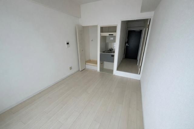Studio Apartment for Sale in Fujisawa, Kanagawa - 16.74 sqm - Thumbnail 3