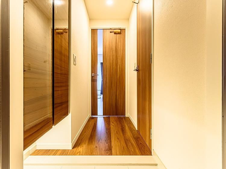2LDK Apartment for Sale in Hakata-ku, Fukuoka - Thumbnail 2