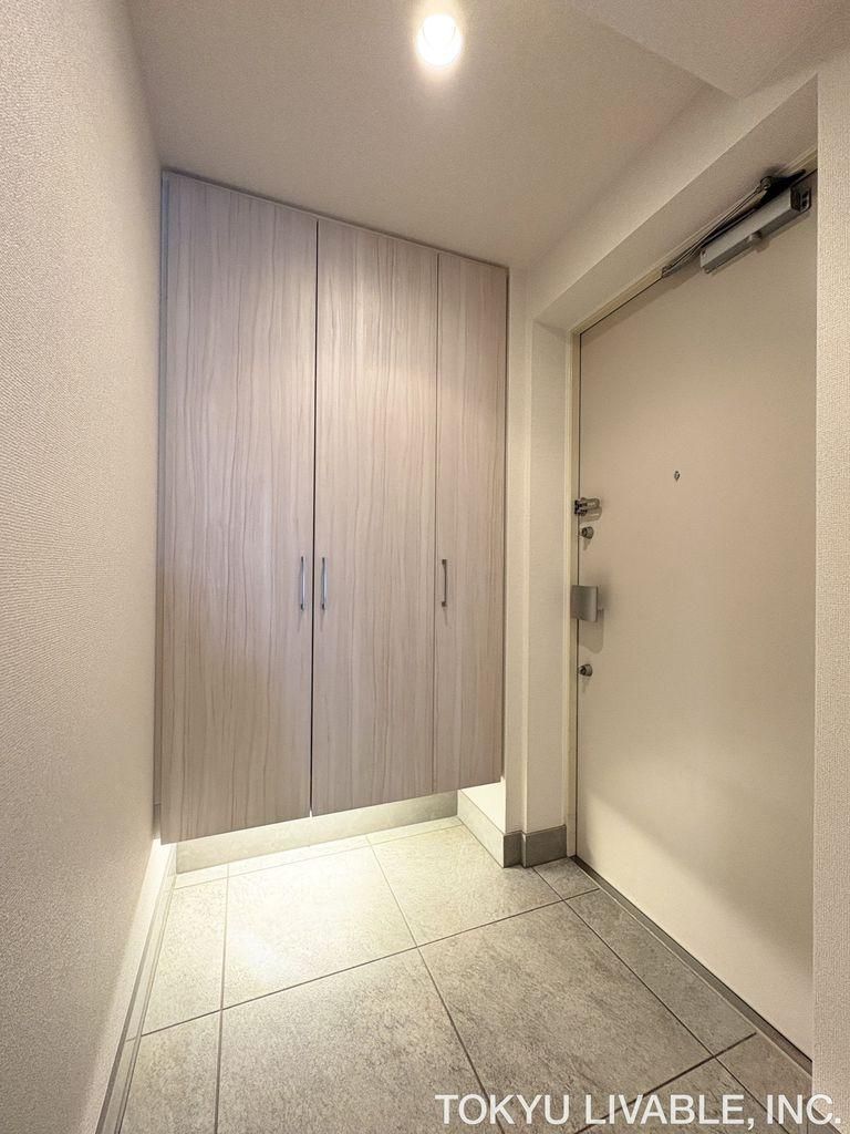 2LDK Apartment for Sale in Asao Ward, Kawasaki - Thumbnail 3