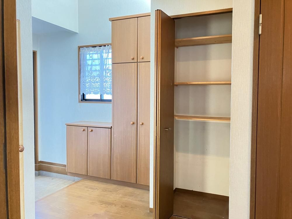 6DK House for Sale in Funabashi, Chiba - 157m2 - Thumbnail 4