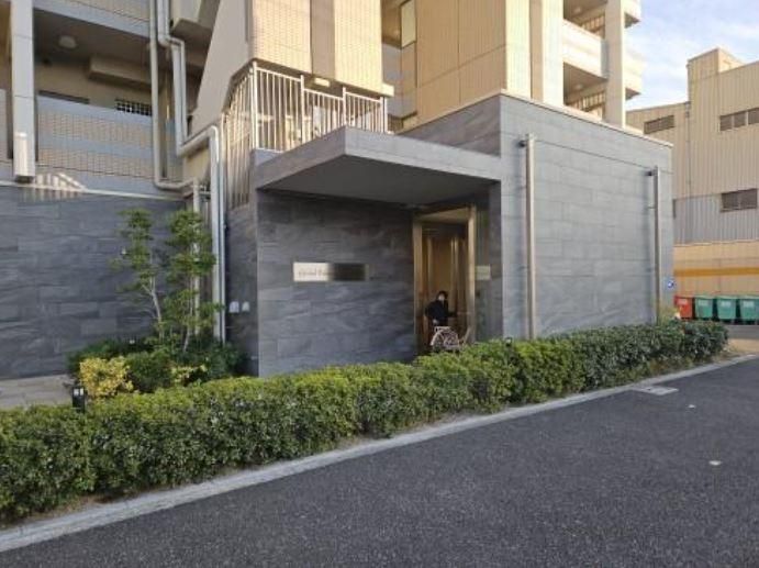 3LDK Apartment for Sale in Sakai, Osaka – 64.2m² - Thumbnail 2