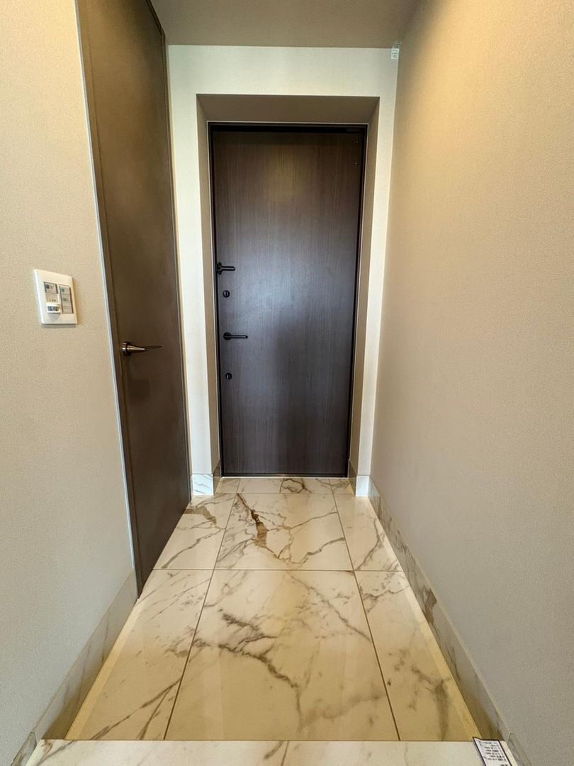 Proud Tower Shibuya 2LDK Apartment for Sale in Shibuya-ku, Tokyo - Thumbnail 4