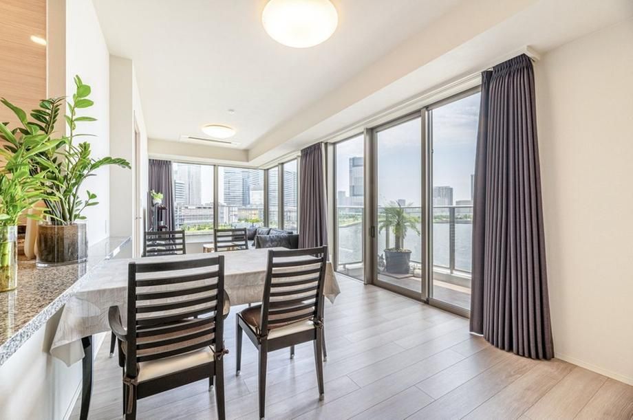 3LDK Apartment for Sale in Harumi, Chuo-ku, Tokyo - 82.85m² - Thumbnail 3