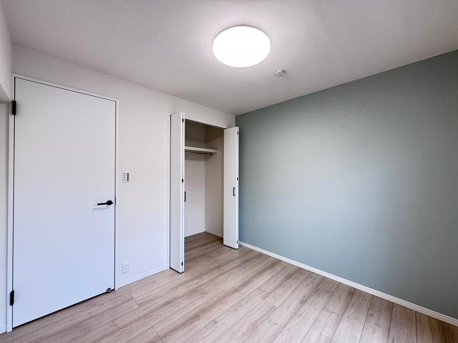 Renovated 2LDK Apartment for Sale in Yokohama Sakaeguchi - Thumbnail 4