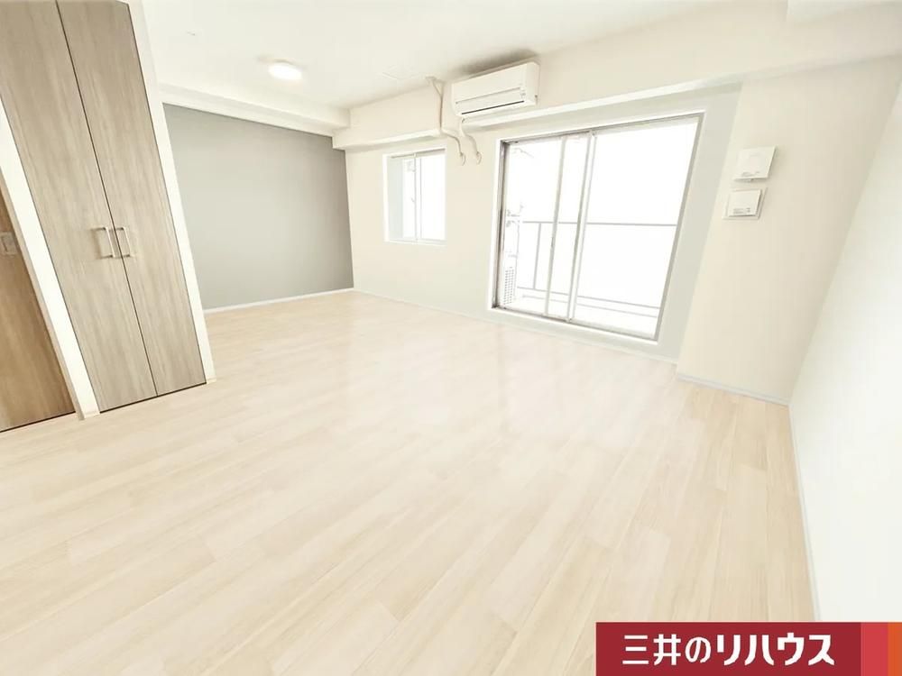 2LDK Apartment for Sale in Fukushima, Osaka - 65.44 sqm - Thumbnail 4