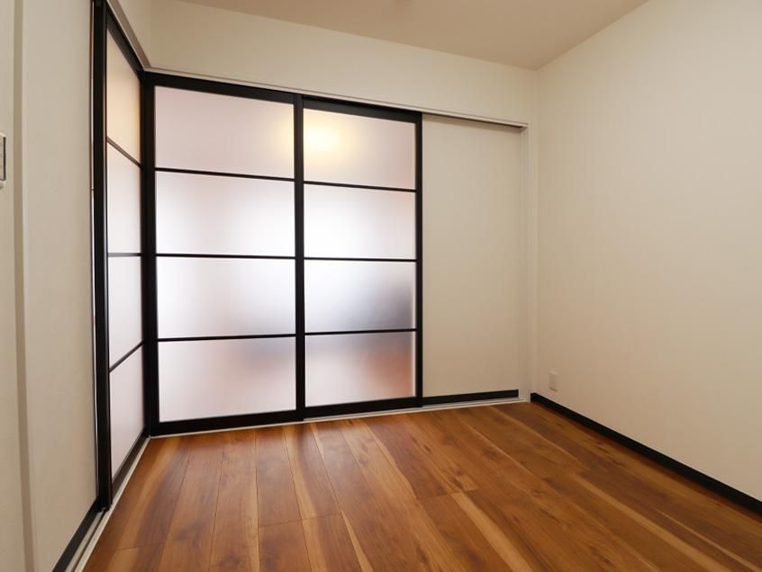 Renovated 2LDK Apartment Near Tokai-daigaku-mae Station, Hadano - Thumbnail 4