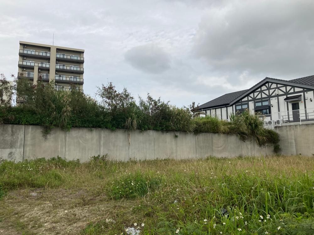 Land for Sale in Chatan, Okinawa - 462.8 sqm - Thumbnail 2