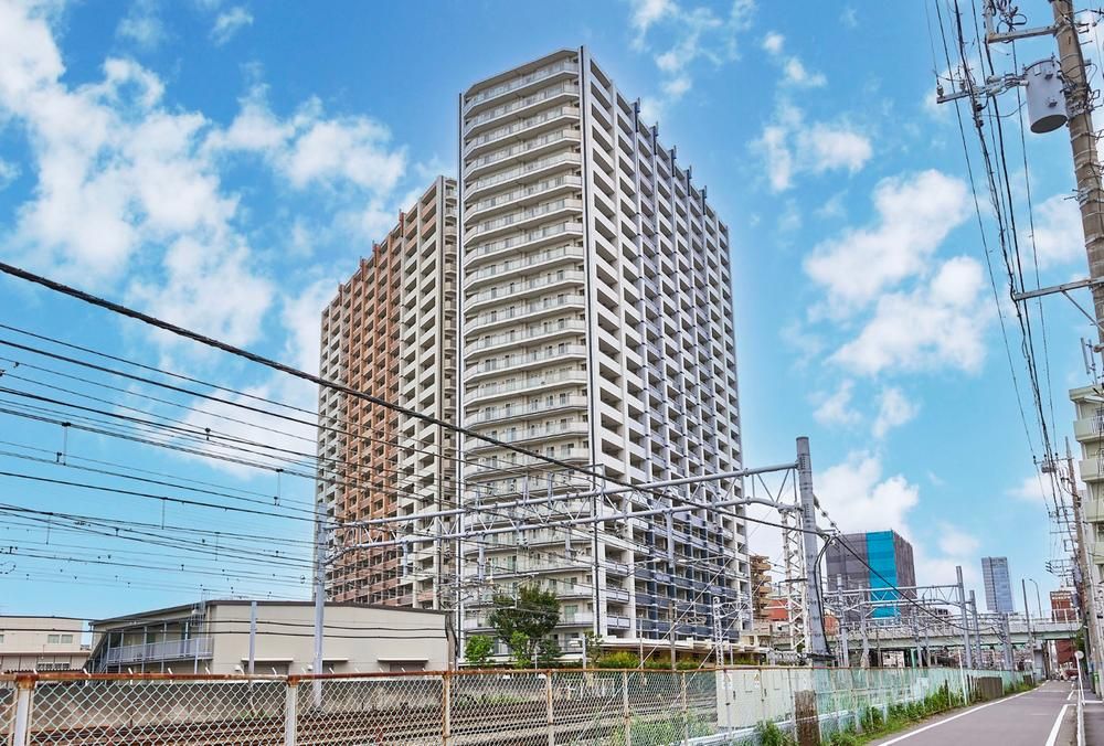 83m2 3LDK+S Apartment for Sale in Yokohama, Kanagawa - Thumbnail 3