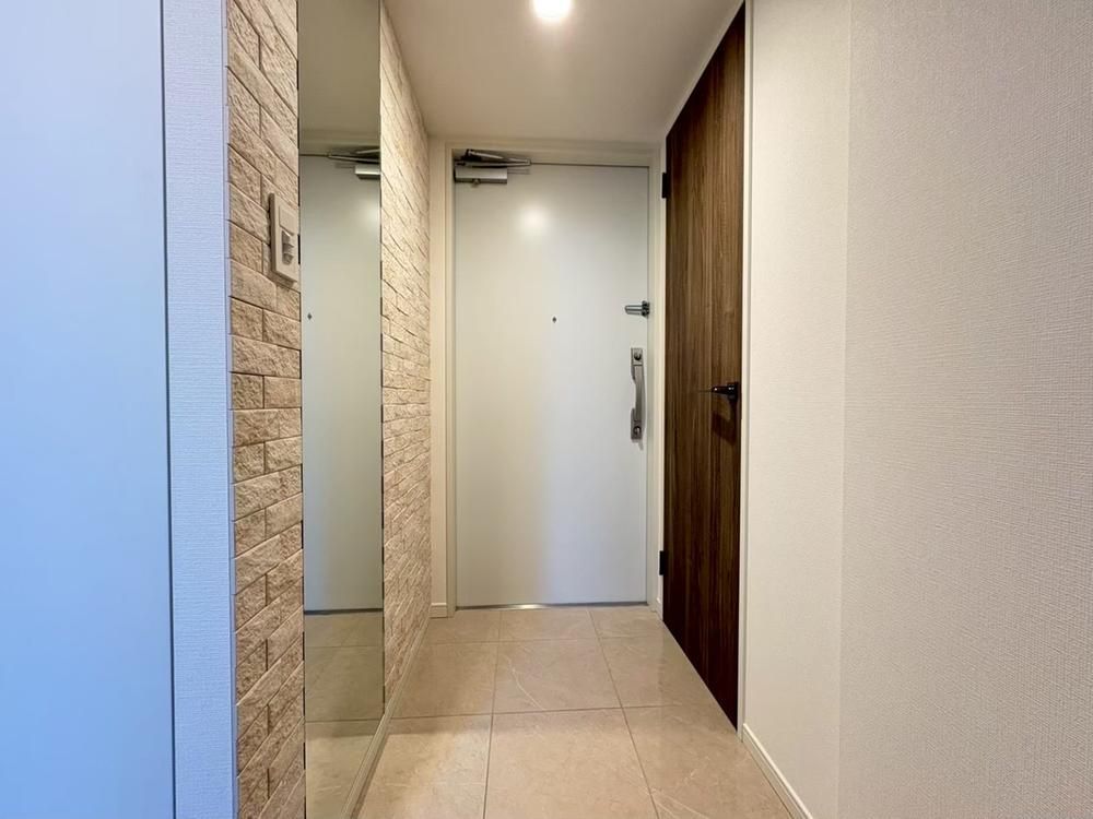 3LDK Apartment for Sale in Kachidoki, Chuo City, Tokyo - Thumbnail 2