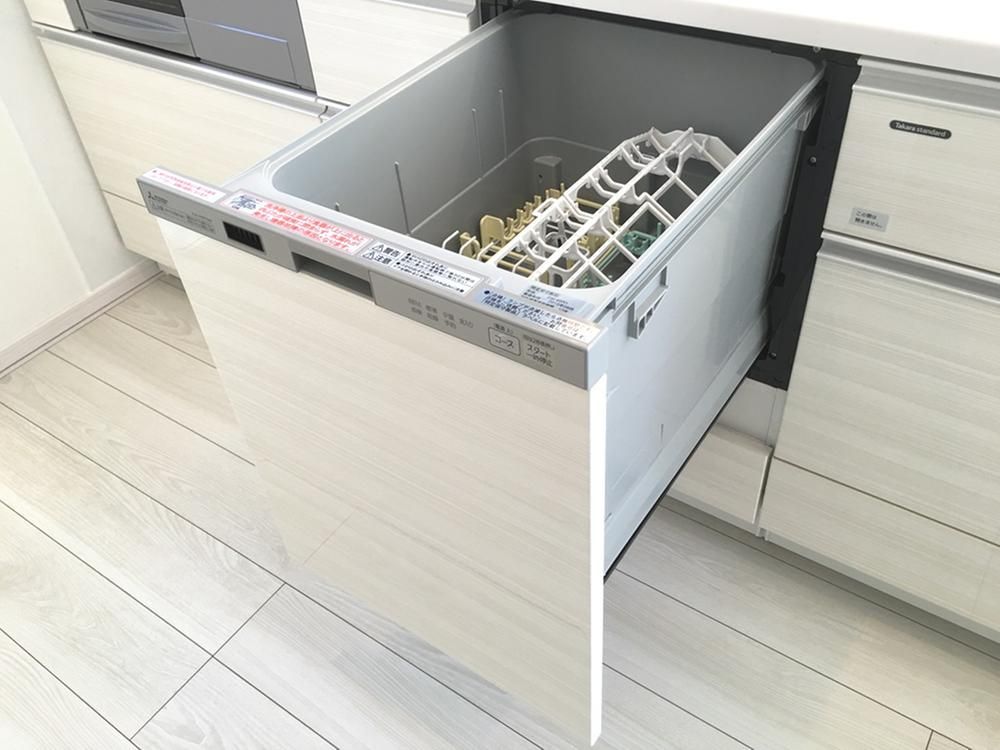 Renovated 3LDK+2S House in Minami-ku, Sapporo - 167m² - Thumbnail 4