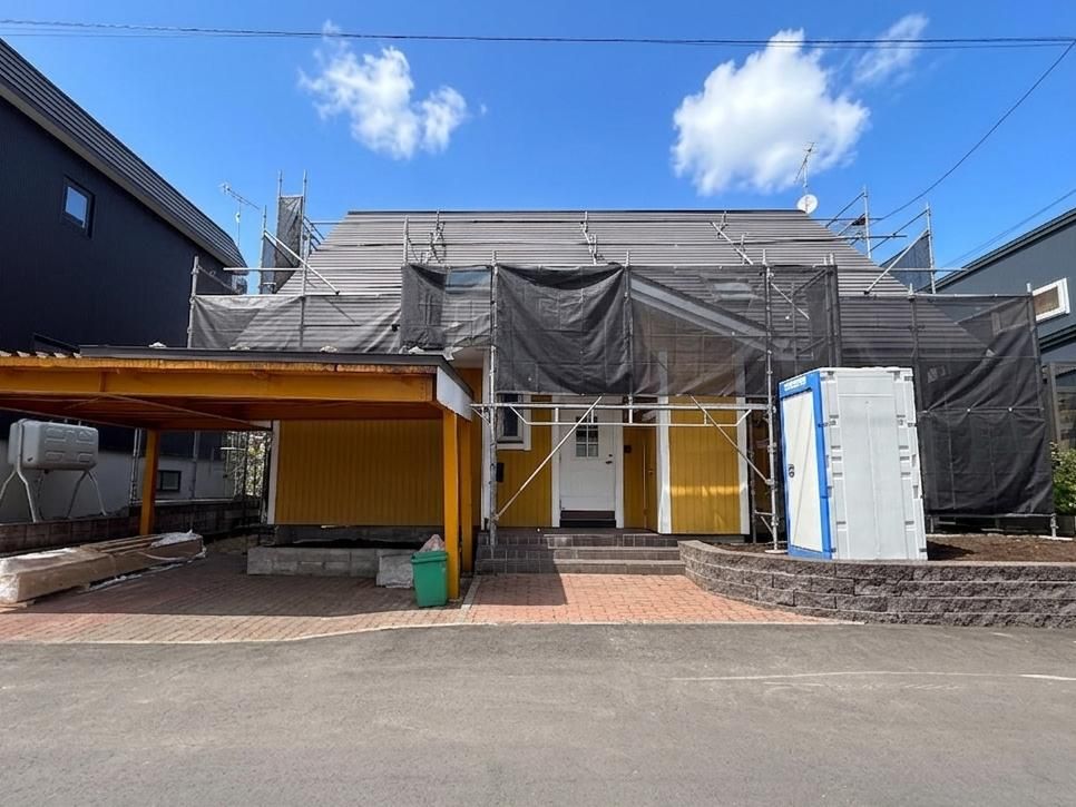 Renovated 3LDK+2S House in Minami-ku, Sapporo - 167m² - Thumbnail 2