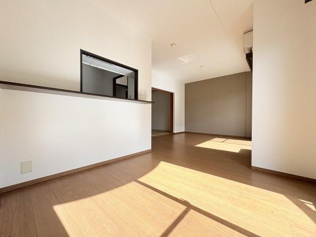 3LDK Apartment for Sale in Yokosuka, Kanagawa - Thumbnail 4