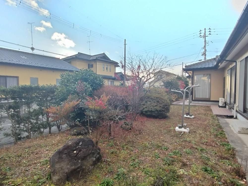 7DK House with Large Garden in Koriyama, Fukushima - Thumbnail 3