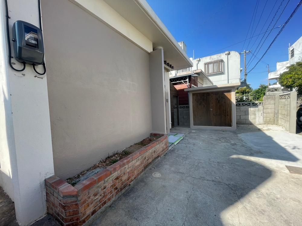 Renovated RC House in Naha, Okinawa - 42.11 sqm - Thumbnail 2