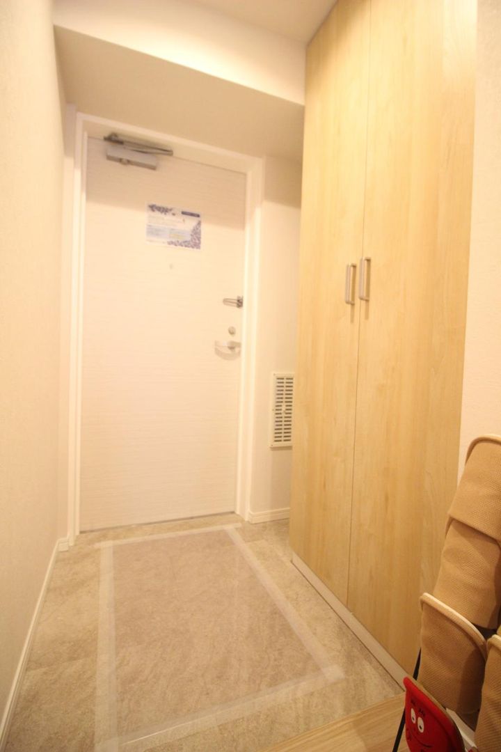 Renovated 3LDK Apartment in Yokosuka, Kanagawa - Thumbnail 2