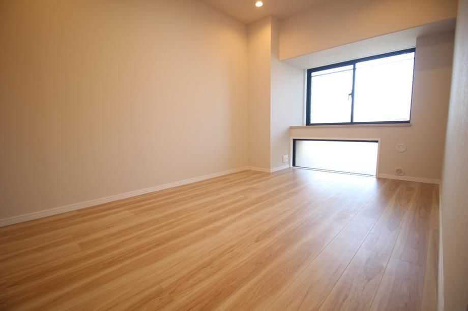 Renovated 3LDK Apartment in Yokosuka, Kanagawa - Thumbnail 4
