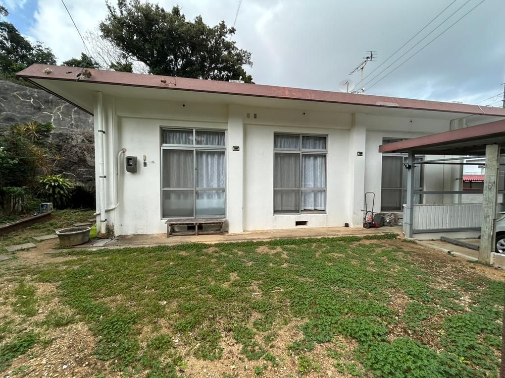 4LDK Detached House with Large Garden in Itoman, Okinawa - Thumbnail 4