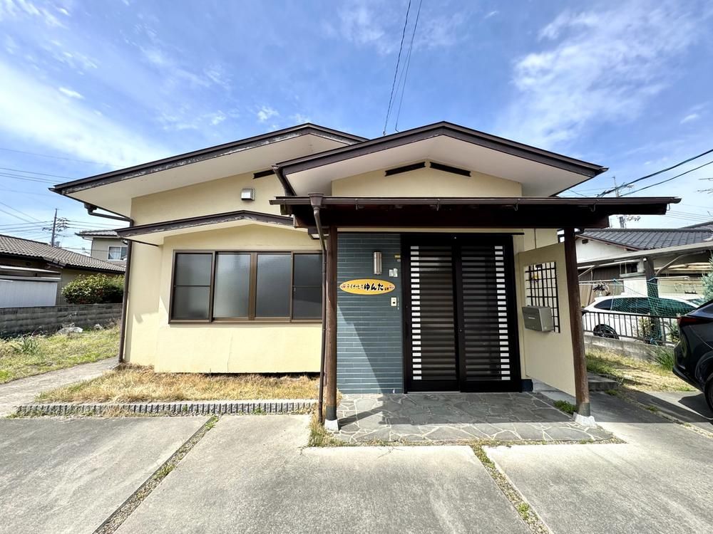 3LDK Single-Story House in Higashiku, Okayama City - 23 Million Yen - Thumbnail 3