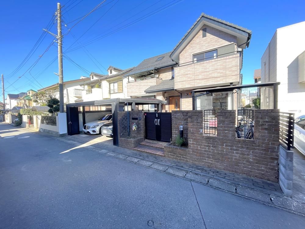 4LDK House for Sale in Midori-ku, Saitama with Garden and Parking - Thumbnail 2