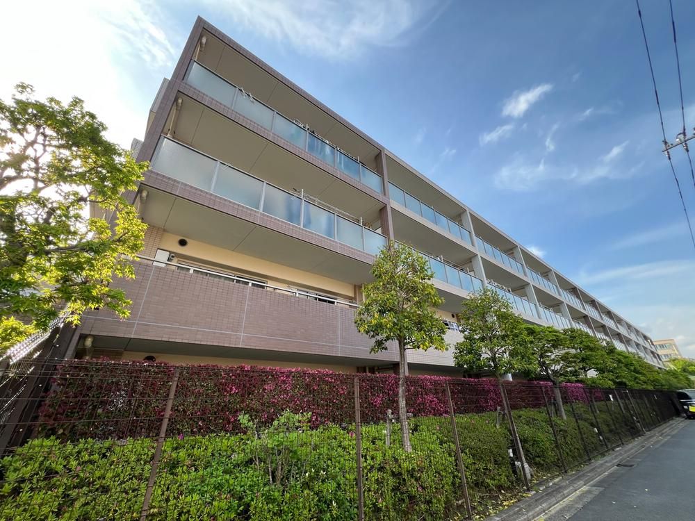 Renovated 3LDK Apartment for Sale in Tama Ward, Kawasaki - Thumbnail 2
