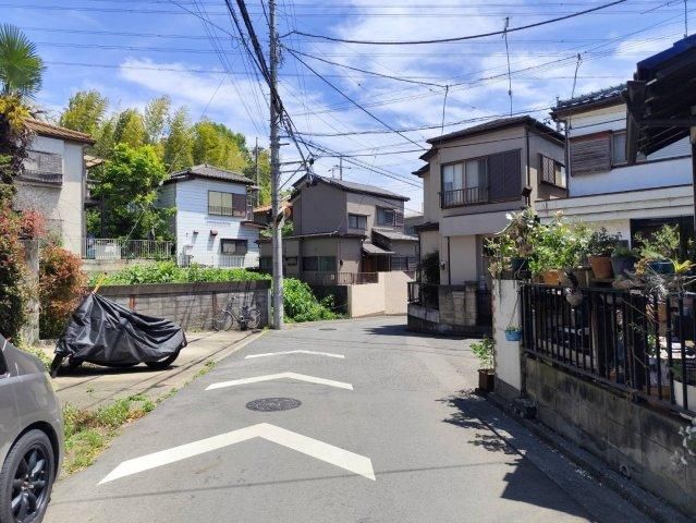 3DK House with Garage in Tokorozawa, Saitama - Thumbnail 2