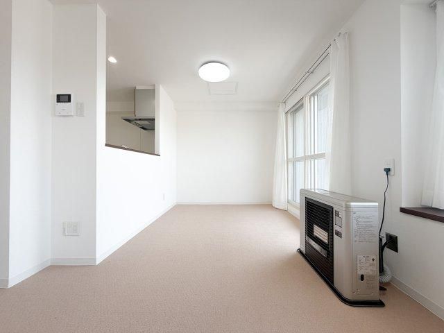 Renovated 3LDK Apartment in Shiroishi Ward, Sapporo - Thumbnail 4