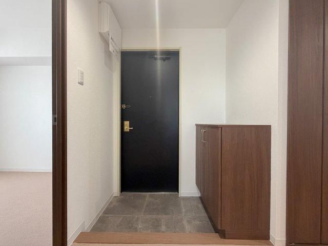 Renovated 3LDK Apartment in Shiroishi Ward, Sapporo - Thumbnail 2