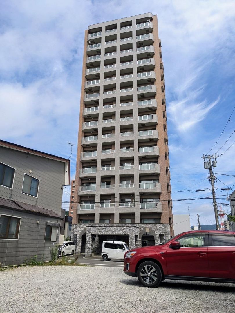 4LDK Apartment for Sale in Otaru, Hokkaido - 89.98m2 - Thumbnail 3