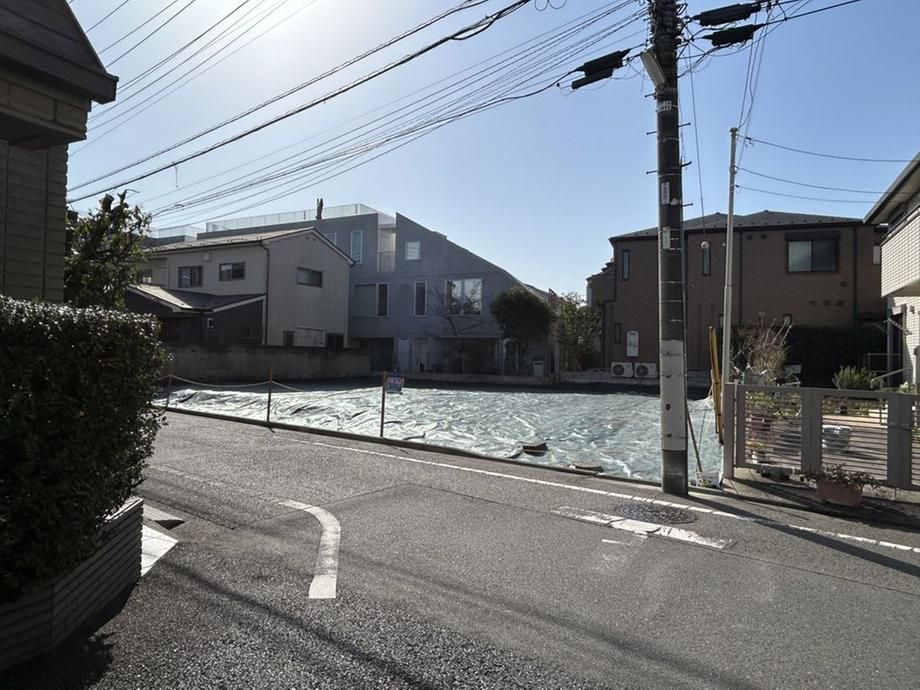 Land for Sale in Setagaya, Tokyo - 108.55 sqm Plot - Thumbnail 2