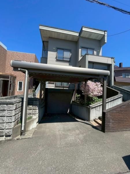 4LDK Detached House in Higashi Ward, Sapporo – 154m² - Thumbnail 2