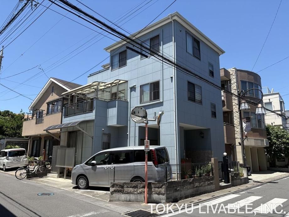 6LDK House for Sale in Saitama City Near Nisshin Station - Thumbnail 2
