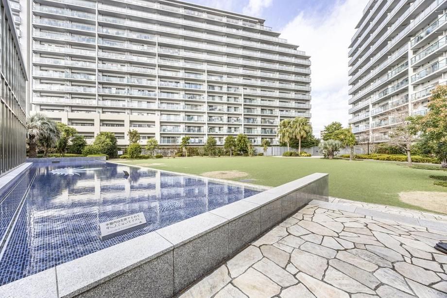 2LDK 63.72m² Apartment for Sale in Chigasaki, Kanagawa - Thumbnail 2