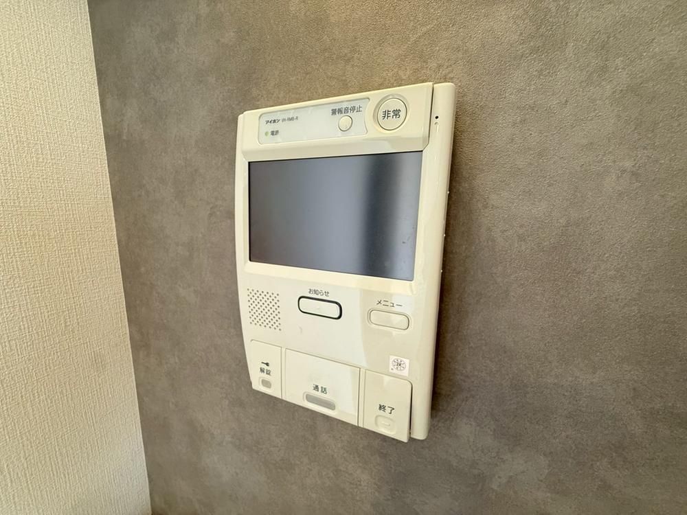 Renovated 3LDK Apartment in Kiyota, Sapporo for 19.9 Million Yen - Thumbnail 2