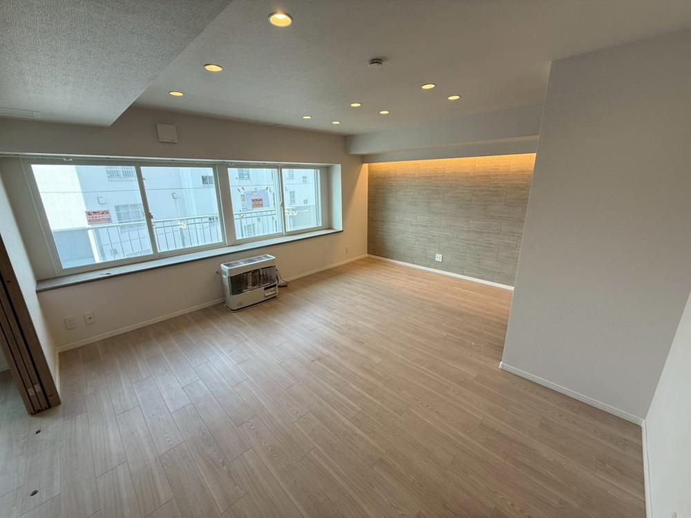 Renovated 3LDK Apartment in Kiyota, Sapporo for 19.9 Million Yen - Thumbnail 4