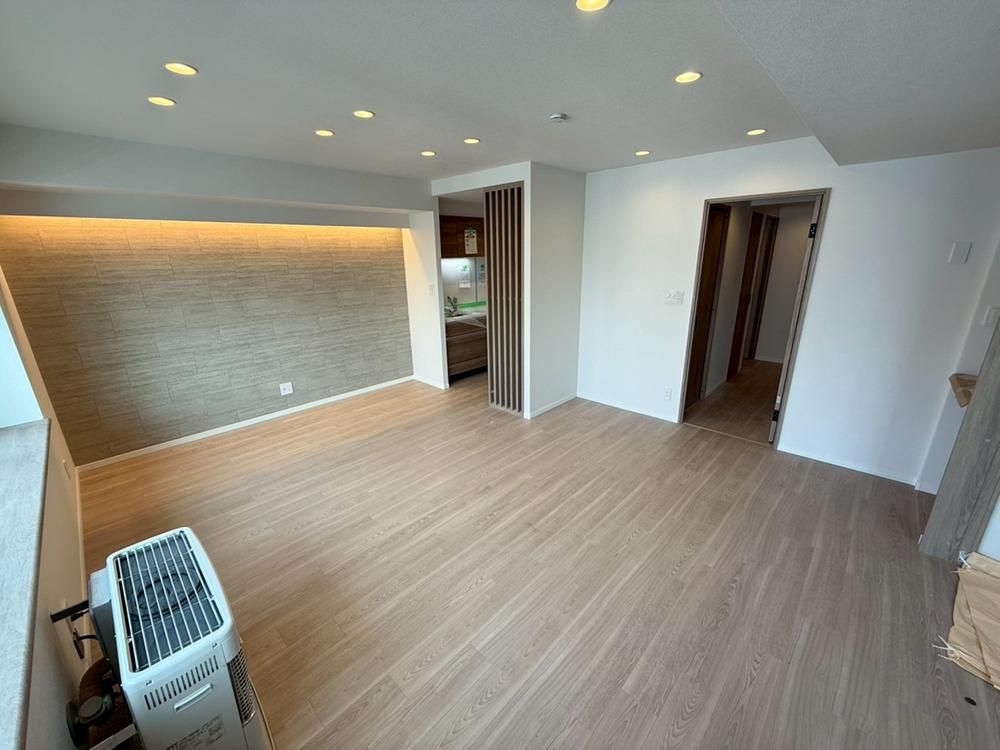Renovated 3LDK Apartment in Kiyota, Sapporo for 19.9 Million Yen - Thumbnail 3