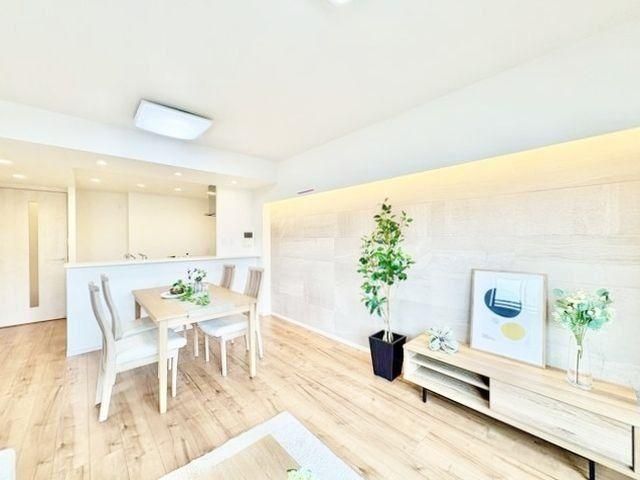 3LDK Renovated Apartment for Sale in Kawasaki, Kanagawa - Thumbnail 2