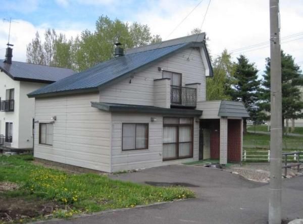 4LDK Detached House for Sale in Asahikawa, Hokkaido - Thumbnail 2