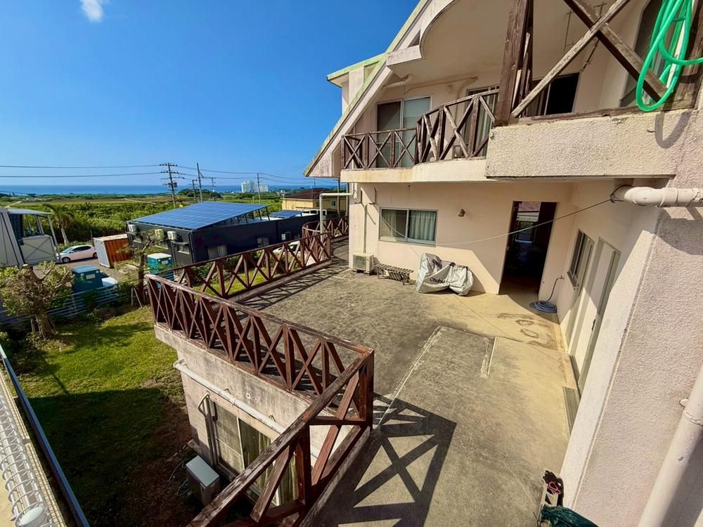 Okinawa Yomitan 8LDK Ocean View House for Sale - Thumbnail 3