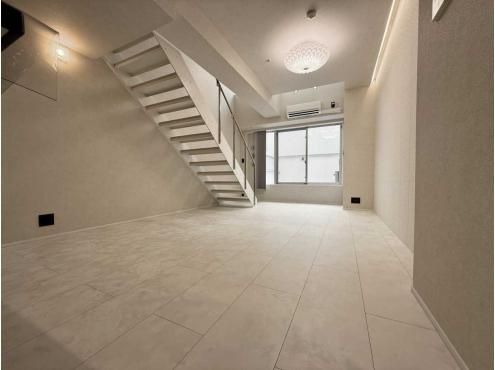 City Index Mita Isarago-zaka 2LDK Apartment for Sale in Minato-ku, Tokyo - Thumbnail 2