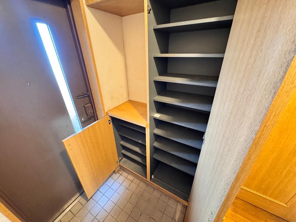 Grand Palace Vantean Tokuriki 4LDK Condo for Sale in Kitakyushu - Thumbnail 4