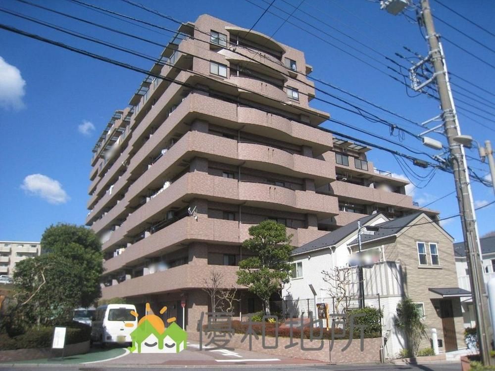 Renovated 3LDK Apartment in Funabashi, Chiba - Thumbnail 2