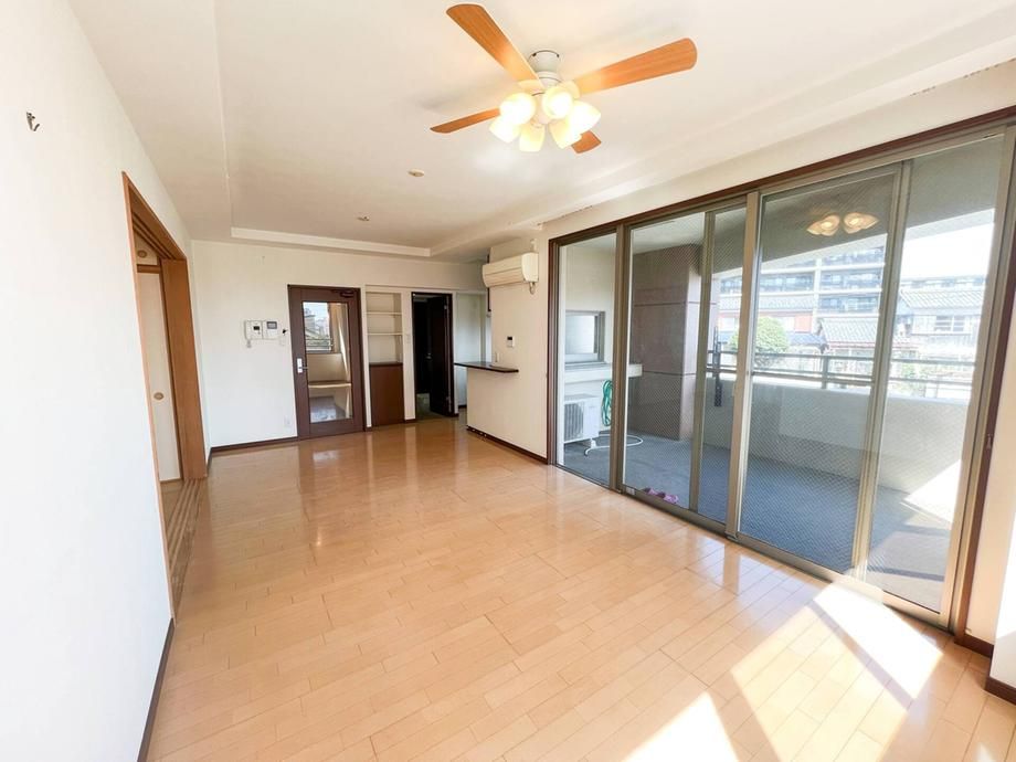 3LDK Apartment for Sale in Miyazaki City, Miyazaki Prefecture - Thumbnail 2