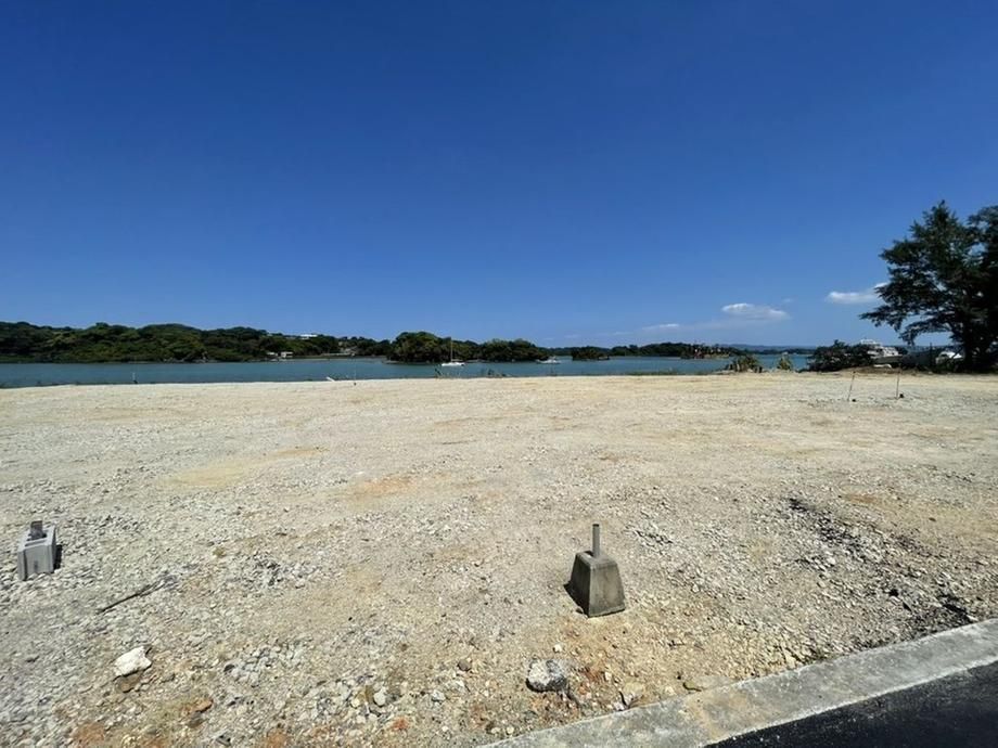 Oceanfront Land for Sale in Nakijin Village, Okinawa - 2060 sqm - Thumbnail 3