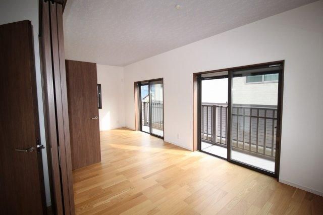 6LDK Newly Built House for Sale in Nakasuga-cho, Kochi City - Thumbnail 3
