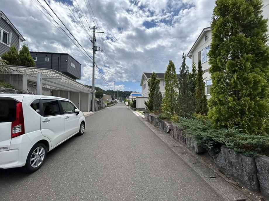 5LDK Sekisui Heim House for Sale in Nishikigaoka, Sendai - Thumbnail 2