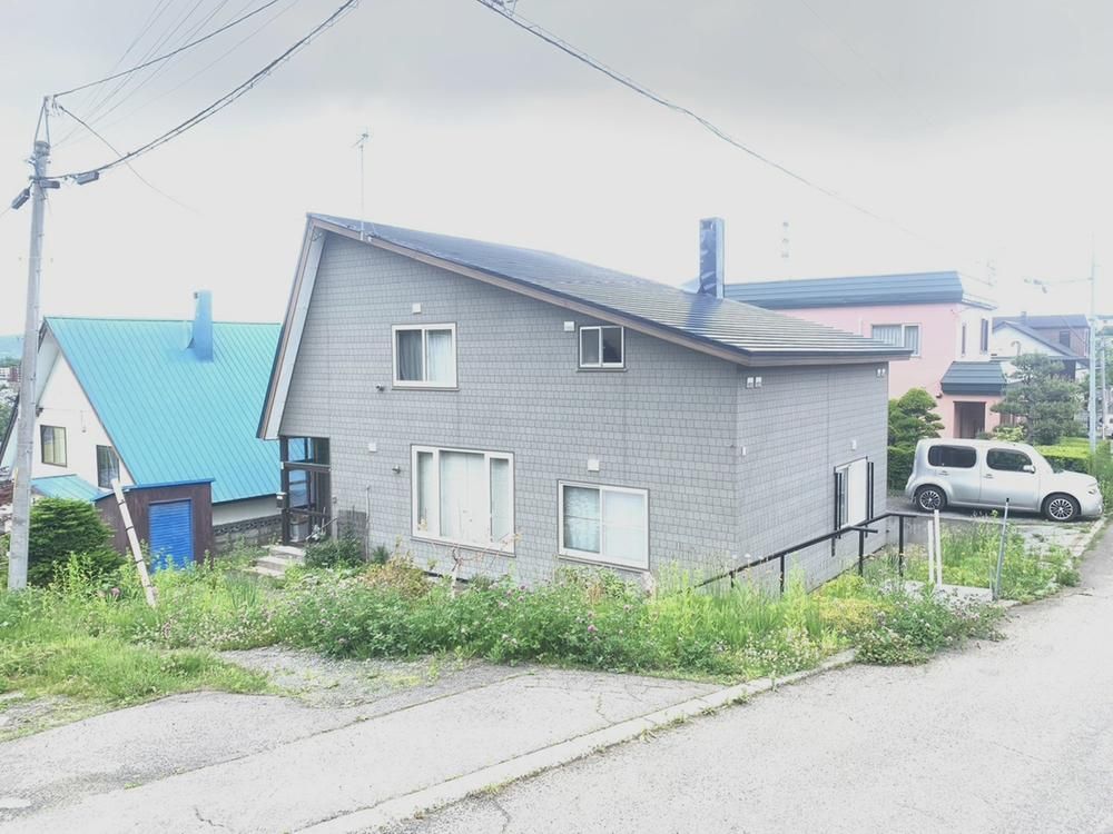 5LDK Detached House for Sale in Otaru, Hokkaido - Thumbnail 2