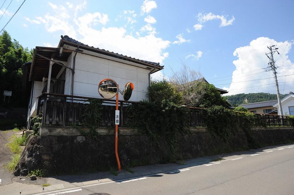 Historic 8DK House in Nagano with Large 1,564m² Plot - Thumbnail 3