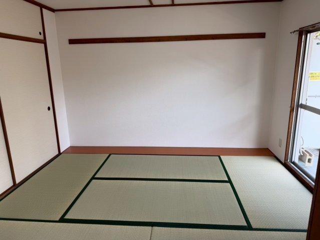 Renovated 2LDK Apartment for Sale in Iruma, Saitama - Thumbnail 4