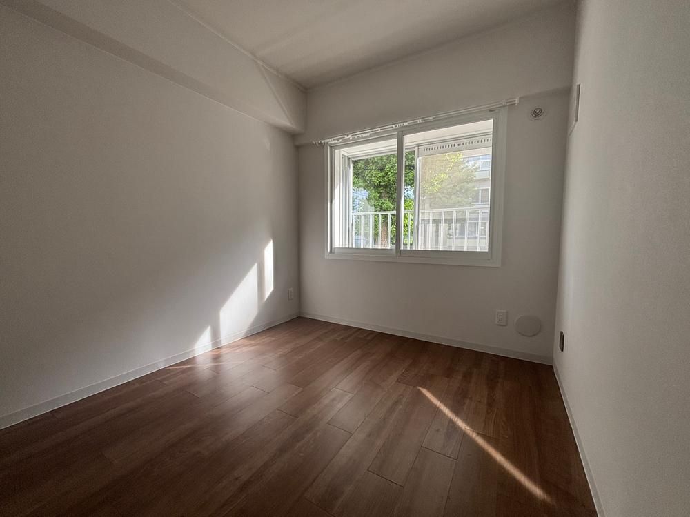 Renovated 3LDK Apartment for Sale in Minami-ku, Sapporo - Thumbnail 3