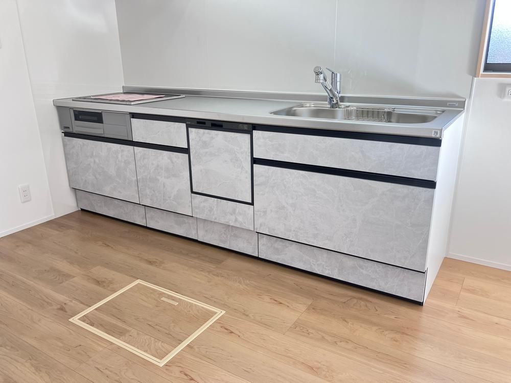 Renovated 3LDK House with Garden in Fuchu City, Hiroshima - Thumbnail 4